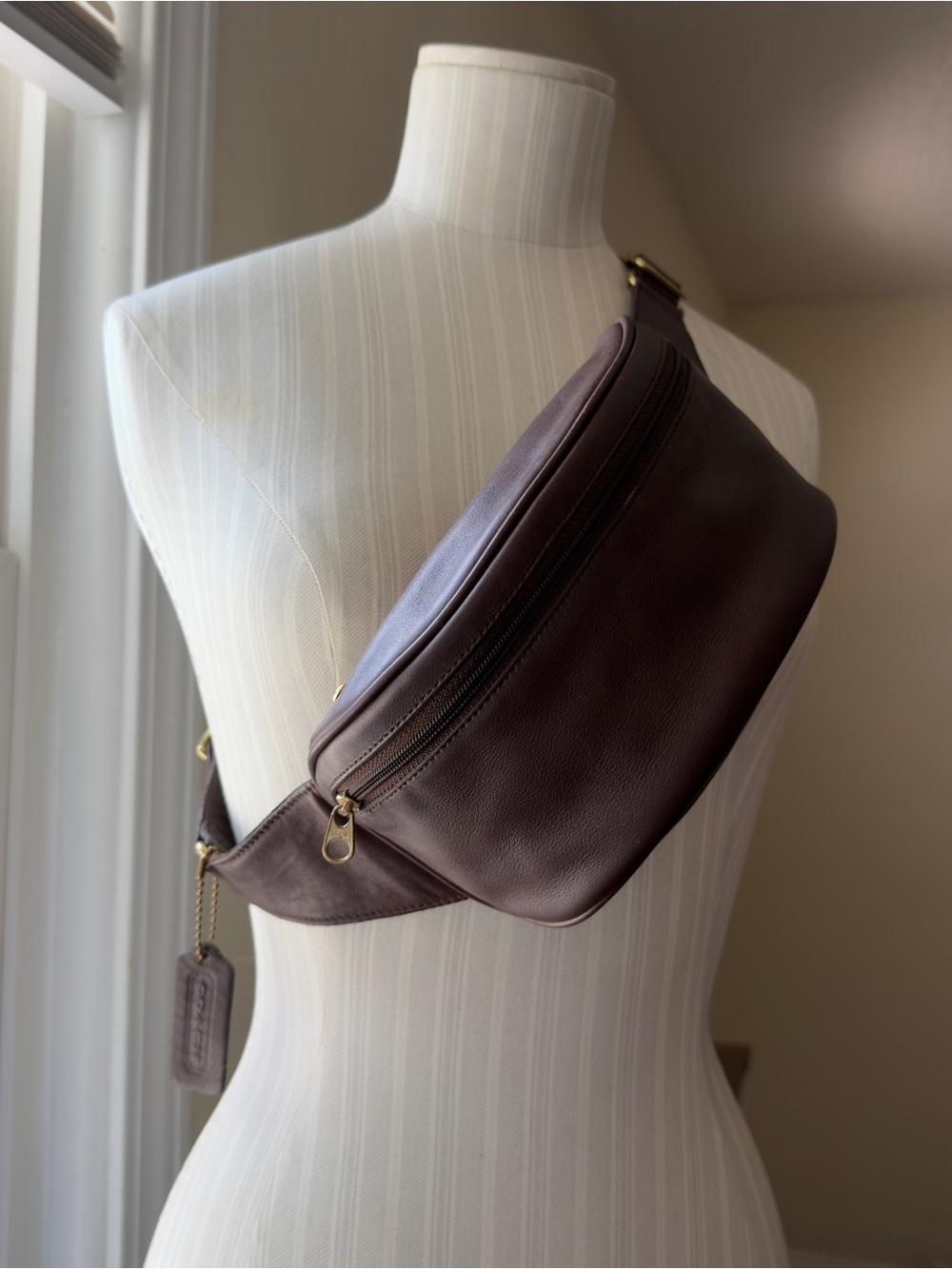 Vintage Coach Canteen Waist
Fanny Pack Brown Leather Bag
#0515 XS/S USA 90's - Picture 2 of 9